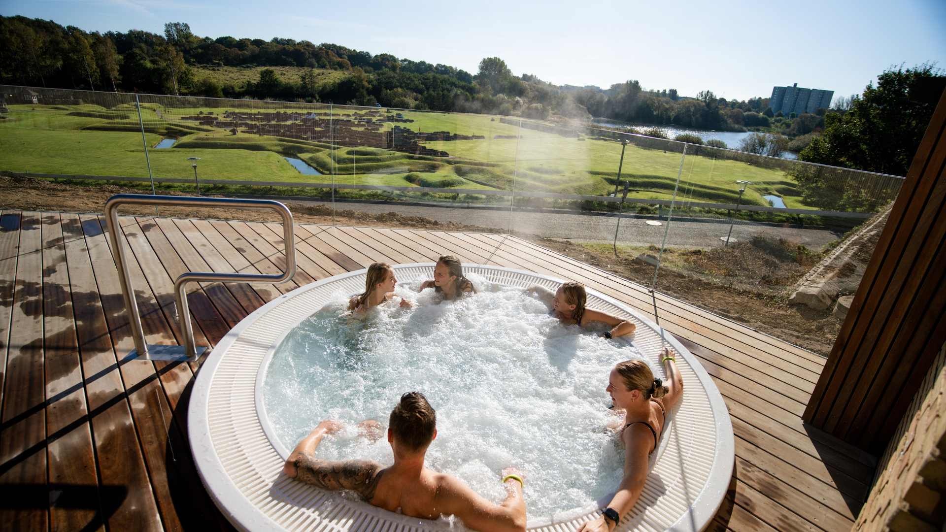 Udendørs spa i det topiske badeland